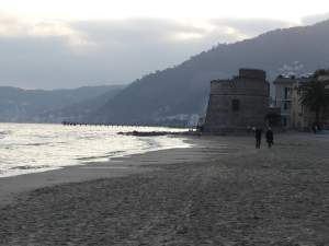 Xtrallusion photo gallery of Italy. Photos, pictures, images and photographs of the Italian Rivieras, the Italian Lakes, the Italian Alps, the Cinque Terre, the Amalfi coast and some of the most beautiful corners of Italy. Plus photos of Italian cities such as Pisa, Milan, Genoa and Rome.